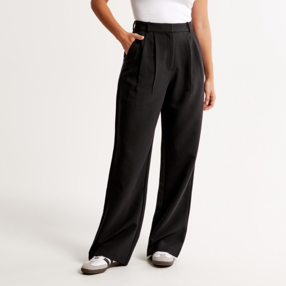 Abercrombie & Fitch Curve Love Sloane Tailored Wide Leg Pant in Black (Long)